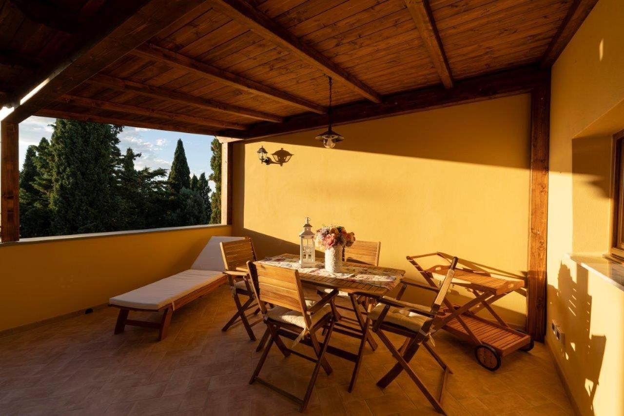 Lajatico Rentals - Terrazza Sul Tramonto Del Silenzio Luaran gambar